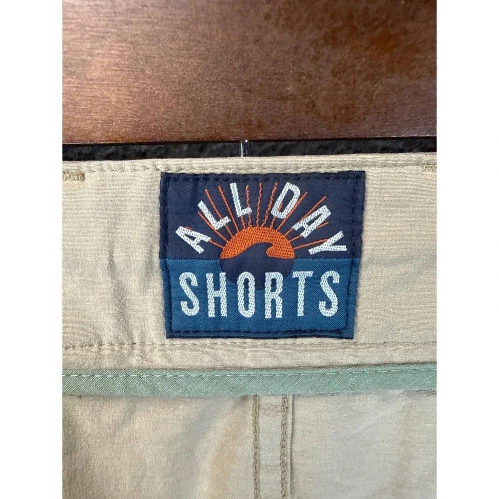 Faherty All Day Shorts Mens 50 Khaki Hybrid Quick Dry Stretch Board 7.5